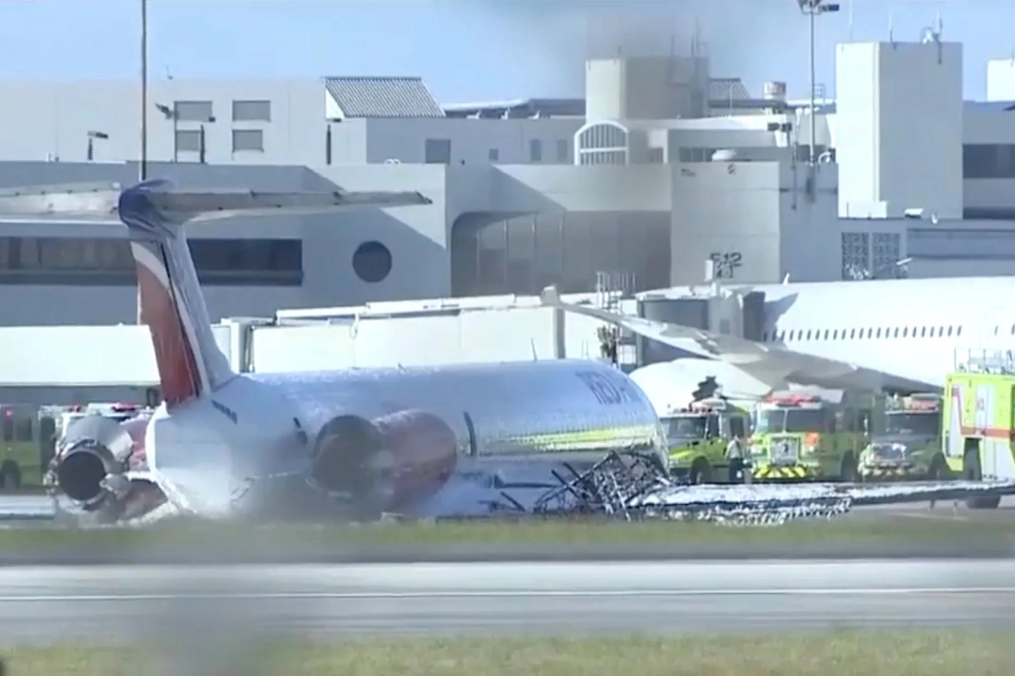 Urgent Manhunt at Miami Airport After Plane Escape