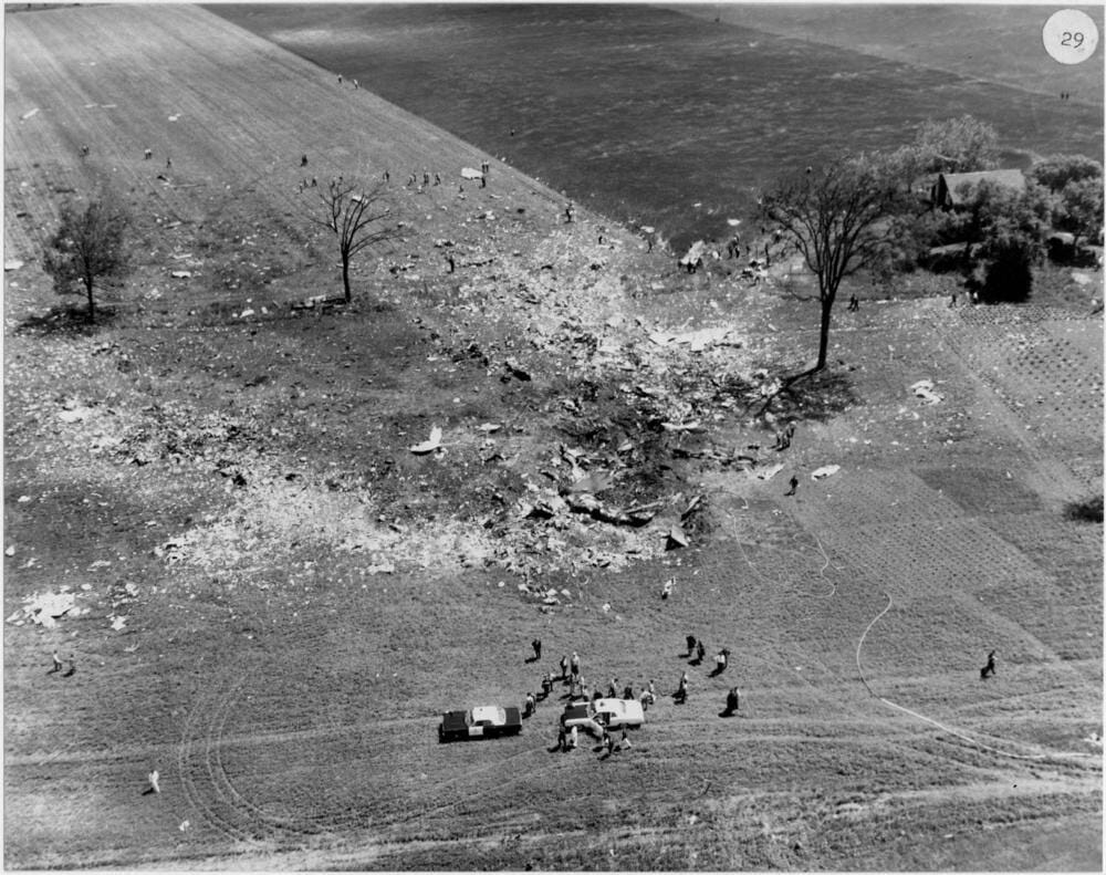 Remembering the Lost: Air Tragedies of the 1960s and 1970s 2 0 PdAun tKfaEwr284