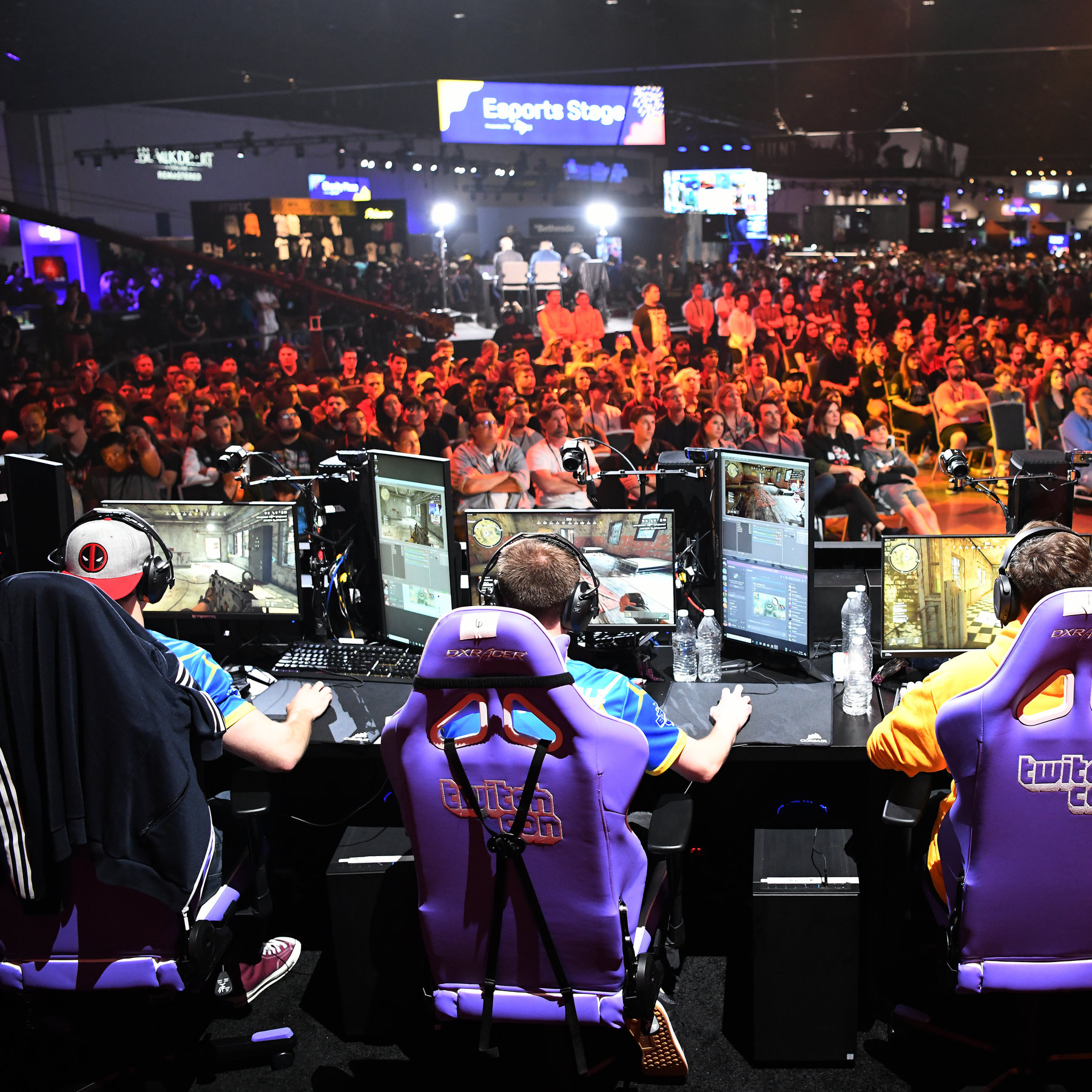 22STREAMERS1 mediumSquareAt3X