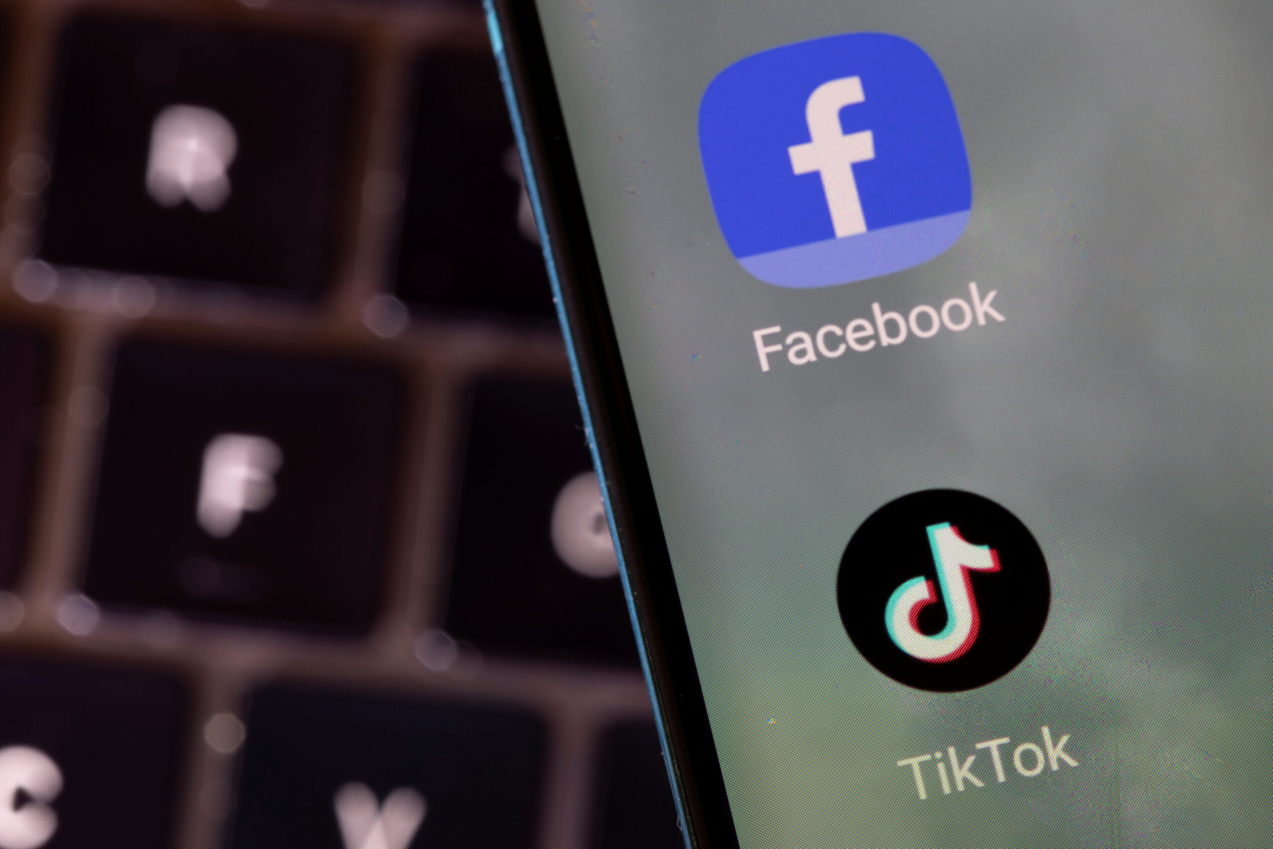 These European Start-Ups Are Taking on Facebook and TikTok 2 6JVAJKOS5FI2NCMJXD3M5IG7XY scaled