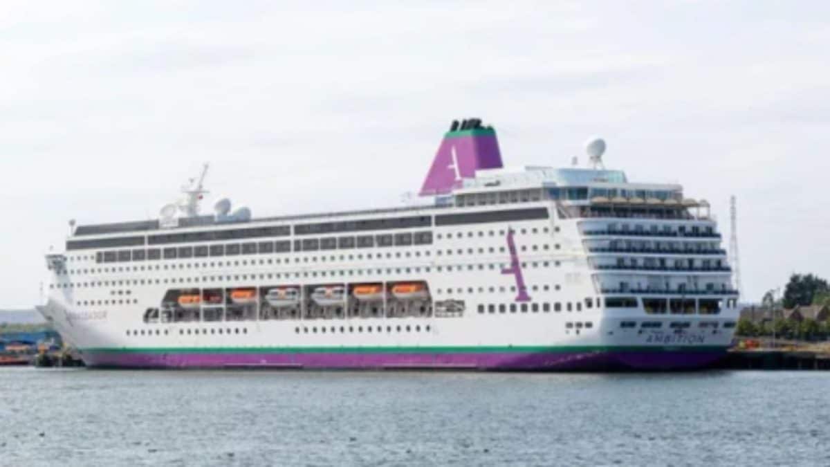 France Locks Down 1,700 on Cruise Ship After 90-Year-Old Dies