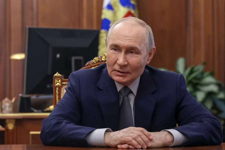 Ukraine to Observe Its Own Truce With Russia 