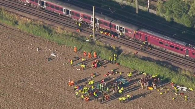 One Person Killed, 89 Injured After Two Trains Collide North Of London 11 image