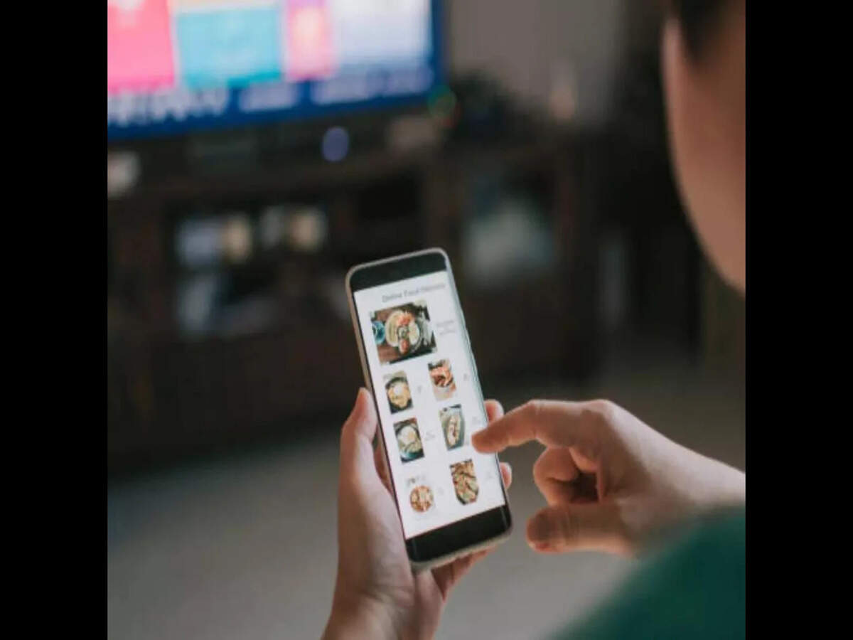 why people are ordering fake food and fashion deliveries on free dopamine apps
